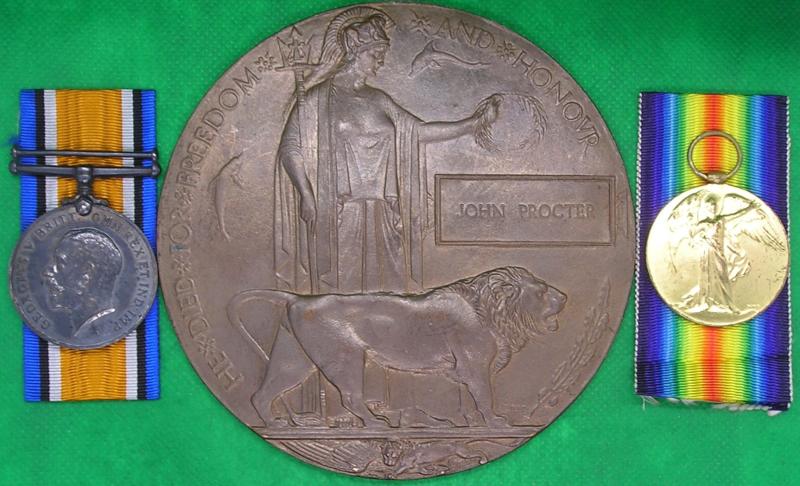 WW1 PAIR & MEMORIAL PLAQUE, 19th CANADIAN INFANTRY, KILLED IN ACTION F&F 10-10-1918