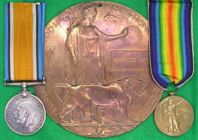 WW1 PAIR & MEMORIAL PLAQUE, CAMERON HIGHLANDERS / 15th BTN TANK CORPS, K.I.A F&F 9-8-1918, FROM GOVAN