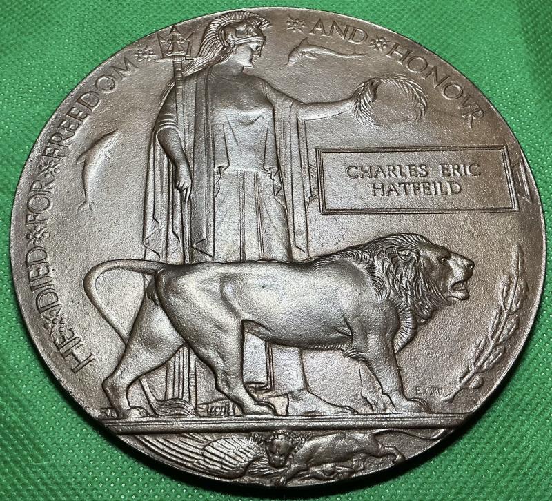 WW1 MEMORIAL PLAQUE, EAST KENT YEOMANRY OFFICER, MC RECIPIENT & FIRST CLASS CRICKETER, K.I.A F&F 21-9-1918