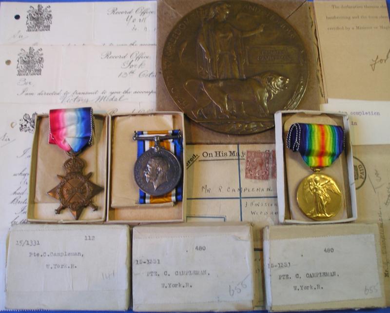 MINT BOXED WW1 1914-15 TRIO & MEMORIAL PLAQUE, 15th W.YORK.R / LEEDS PALS, K.I.A F&F 1-7-1916, FIRST DAY OF THE SOMME, WITH POSTAL ENVELOPES & DOCUMENTS