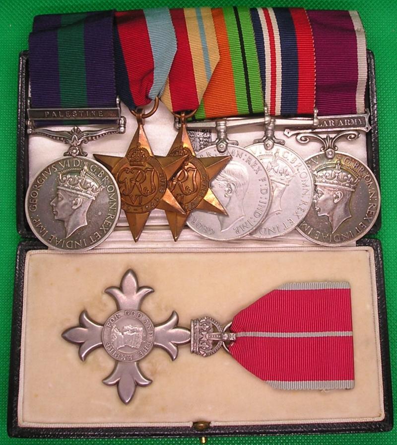 R.A.O.C SUB-CONDUCTORS WW2 M.B.E GROUP FOR SERVICE IN THE MIDDLE EAST