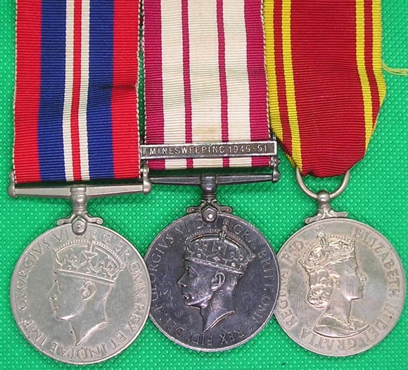 WW2 ROYAL NAVY GROUP WITH NGS MINESWEEPING 1945-51 & FIRE BRIGADE LONG SERVICE