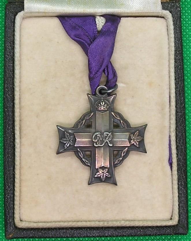 MINT CASED WW2 CANADIAN MEMORIAL CROSS, FLIGHT SGT AIR GUNNER, 150 SQN R.C.A.F, K.I.A 20-9-1942