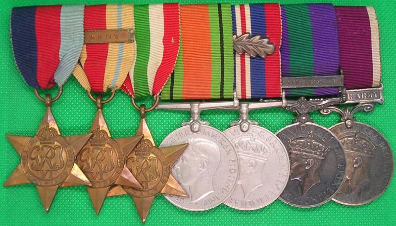 WW2 MEDITERRANEAN M.I.D GROUP WITH GSM & LS&GC, 17/21st LANCERS
