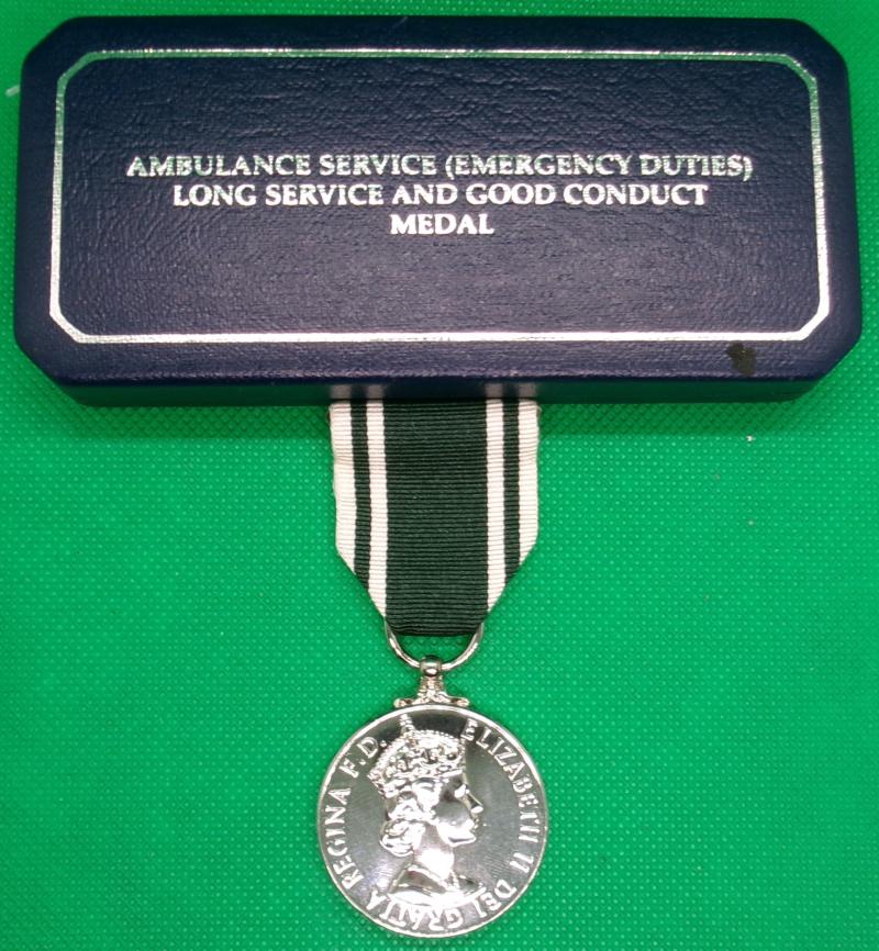 MINT CASED EIIR AMBULANCE SERVICE LONG SERVICE MEDAL