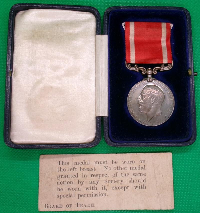 MINT CASED GVR SILVER SEA GALLANTRY MEDAL, HMT CARONIA MAY 1917,